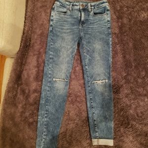 American Eagle Medium Wash Jeans